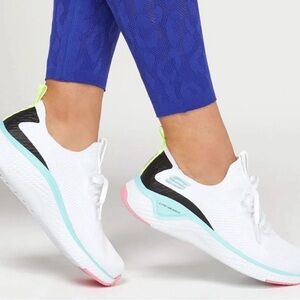 Skechers Womens Solar Fuse sz 7